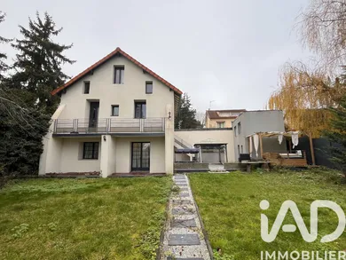 Maison traditionnelle à Sarcelles (95200)