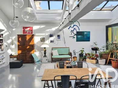 Apartment in Bordeaux (33300)