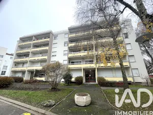 Apartment in Évry (91000)