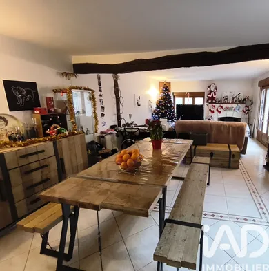 Maison de village à Châtenay-sur-Seine (77126)