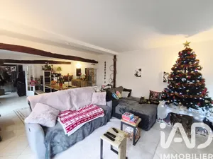 Maison de village à Châtenay-sur-Seine (77126)