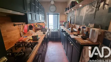 Maison de village à Condé-en-Brie (02330)