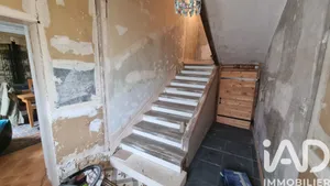 Maison de village à Condé-en-Brie (02330)