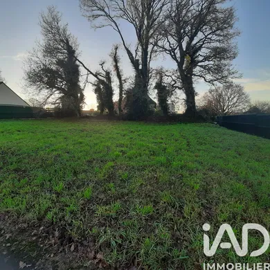 Building plot in Carhaix-Plouguer (29270)