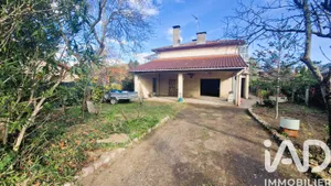 Traditional house in Roques (31120)
