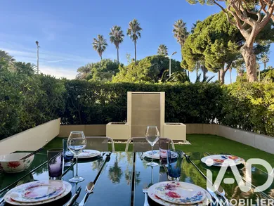 Apartment in Cannes (06400)