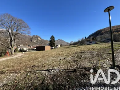 Land in LASSUR (09310)