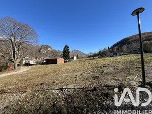 Land in LASSUR (09310)