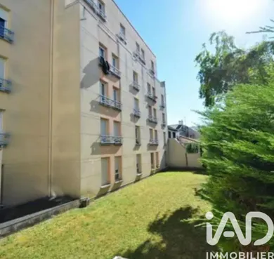 Apartment in Houilles (78800)