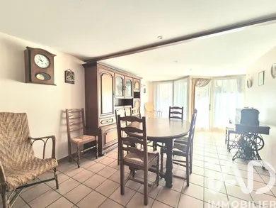 Townhouse in Le saillant (19130)