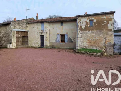 Maison à Curçay-sur-Dive (86120)