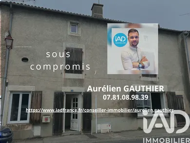 Townhouse in Charroux (86250)