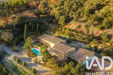 Mas à La Motte (83920)