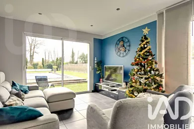 House in Izon (33450)