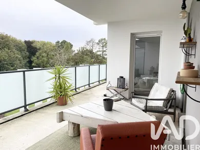 Apartment in Villenave-d'Ornon (33140)