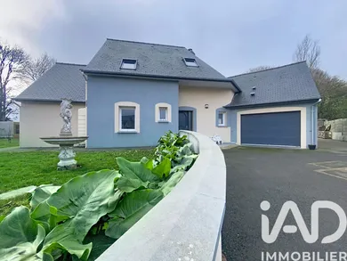 Maison à Dol-de-Bretagne (35120)