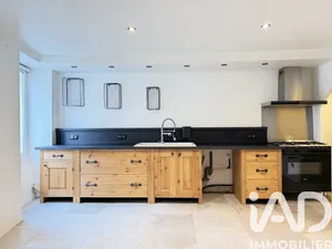 Maison de village à Saint-Jean-du-Bruel (12230)