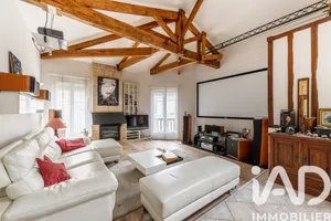 Immeuble à Bordeaux (33300)