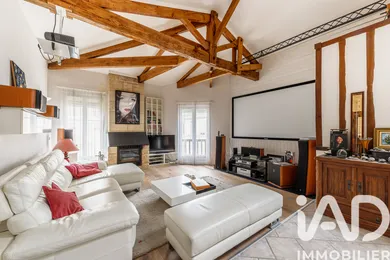 Immeuble à Bordeaux (33300)