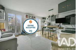 Apartment in Pantin (93500)