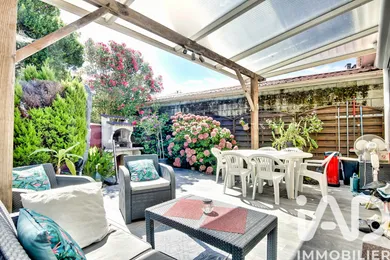 House in Arcins (33460)