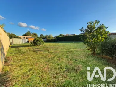 Terrain à bâtir à Alixan (26300)