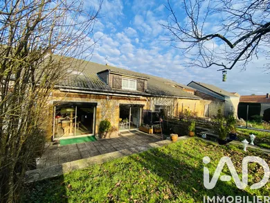 Village house in Haudrecy (08090)