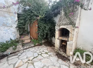 Studio à Toulon (83100)