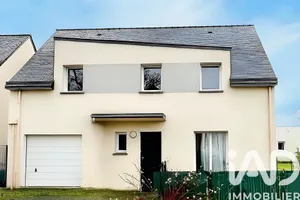 House in Dinard (35800)