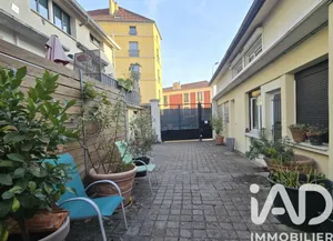 Apartment in Arcueil (94110)