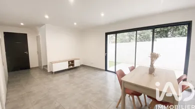 House in POULX (30320)