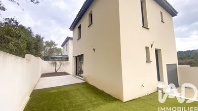 House in POULX (30320)