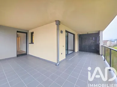 Appartement à La Roche-sur-Foron (74800)