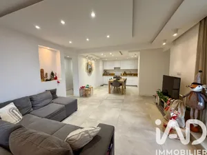 Apartment in Aubagne (13400)