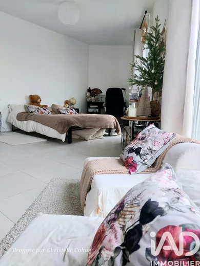Studio in Angers (49100)