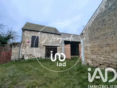 Building in Cergy (95000)