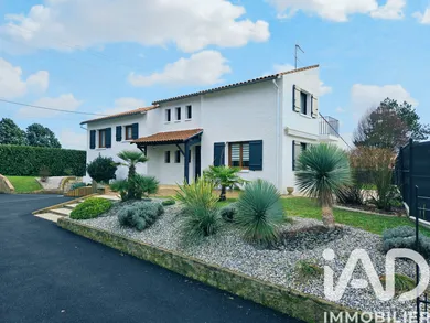 House in Saint-Martin-la-Pallu (86380)