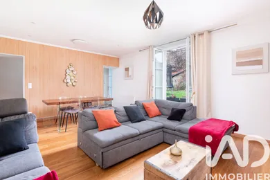 Apartment in Neuville-sur-Saône (69250)