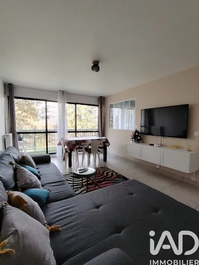 Appartement à Les Ulis (91940)