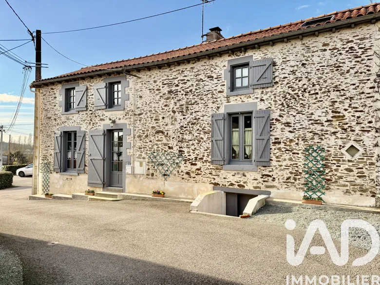 Maison 5 pièces 125 m² · à Antigny · 125 m² · 159 000 €
