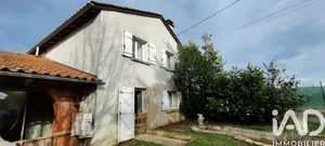 Maison traditionnelle à Saint-Marcel-de-Félines (42122)