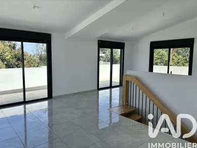 Appartement à Saint-Pierre (97410)