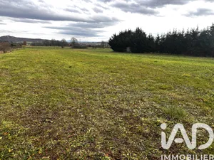 Terrain à bâtir à Marcilly-le-Châtel (42130)