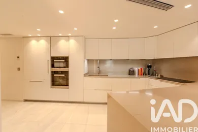 Apartment in Cannes (06400)