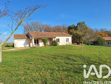 Traditional house in Vallesvilles (31570)