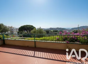 Apartment in Cavalaire-sur-Mer (83240)