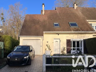 Traditional house in Cires-lès-Mello (60660)