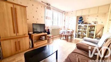Appartement à Sainte-Geneviève-des-Bois (91700)