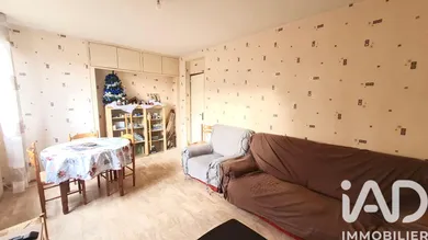 Apartment in Sainte-Geneviève-des-Bois (91700)