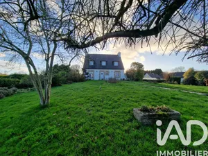 Maison traditionnelle à Saint-Hernin (29270)